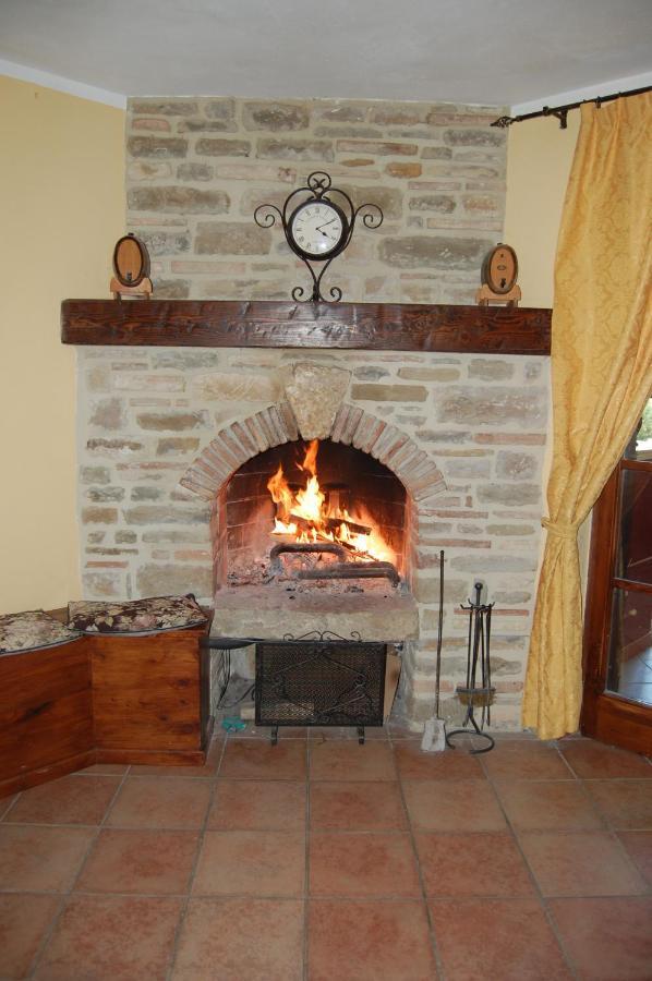 Agriturismo Countryhouse Le Giare Gubbio Exterior foto